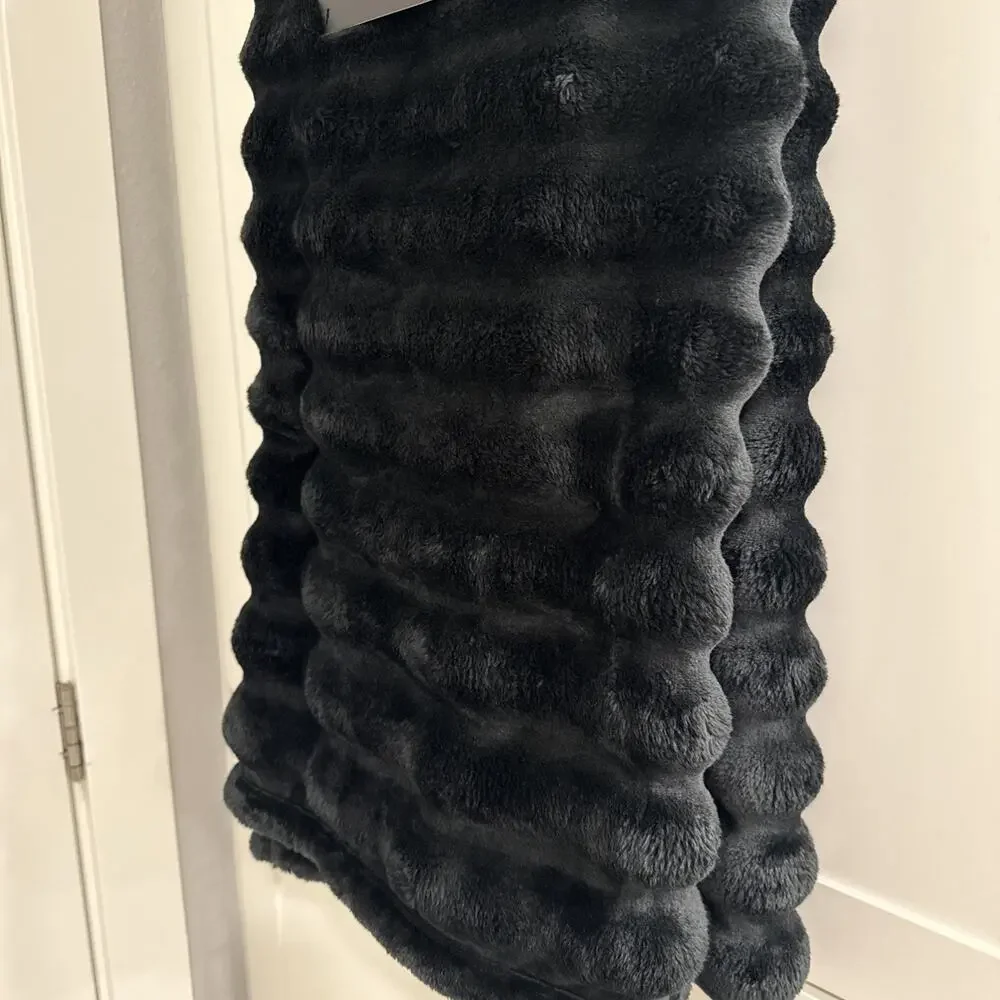 Rebecca Minkoff Solid BLACK Textured 60x70 Oversized Plush Throw Blanket NEW